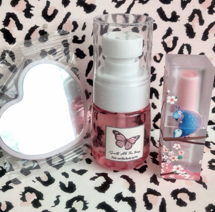 ‘Pink wings’ mini set