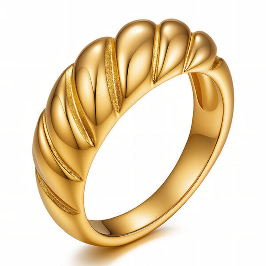 CROISSANT RING
