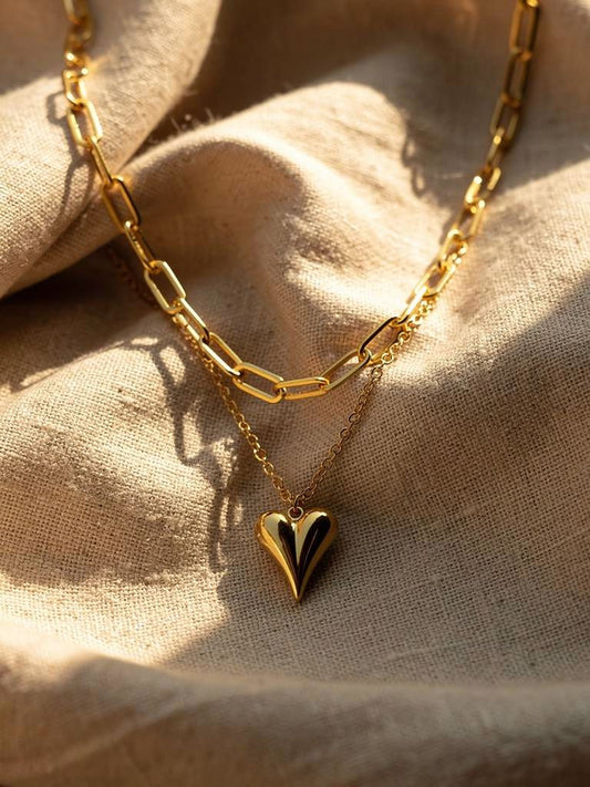 AMORE Necklace