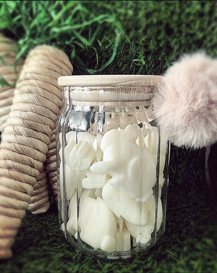 Bunnies & Carrots wax melt jar